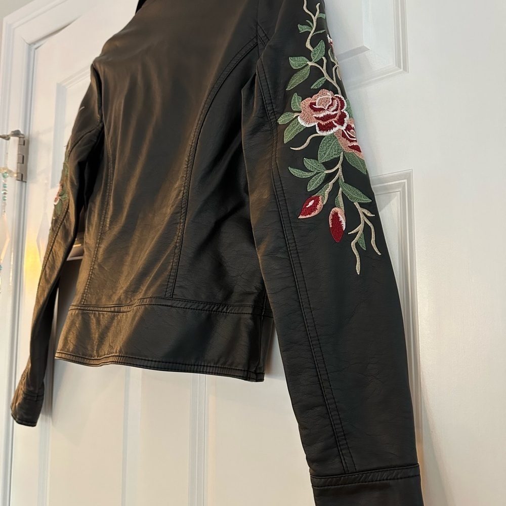Black Leather Moto Jacket with Embroidery - Picture 6 of 8